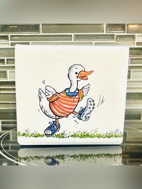 VTG Ceramic Goose/Duck Soccer Player 12oz Coffee Mug original Box Japan